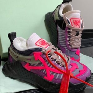 Off-white Sneakers